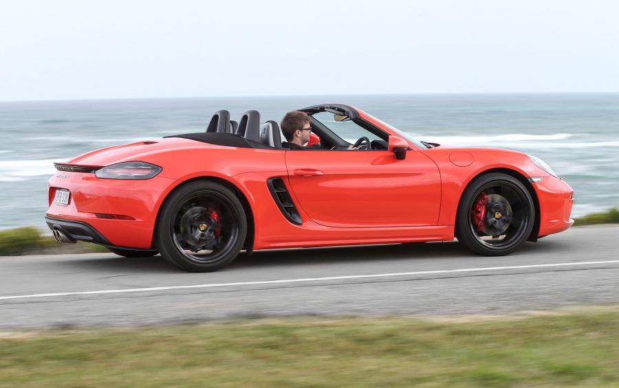  Porsche 718 Boxster S 2016 года  (AU) (фото 11 из 30)
